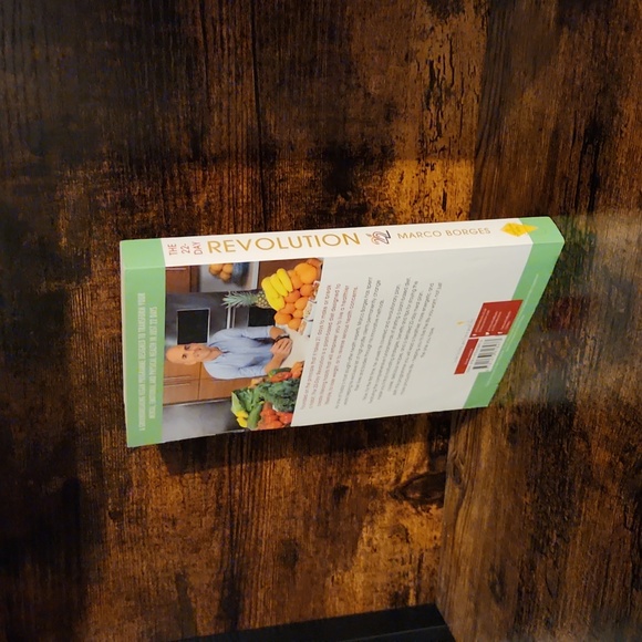 Foreword by BEYONCE! 22-Day Revolution, by Marco Borges (Paperback) - Picture 2 of 6